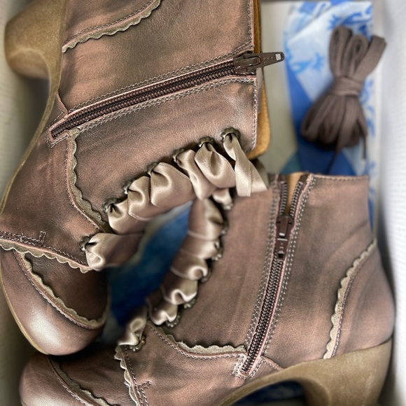 Size 6 Leather Booties Portofino. made in Spain - Picture 12 of 14